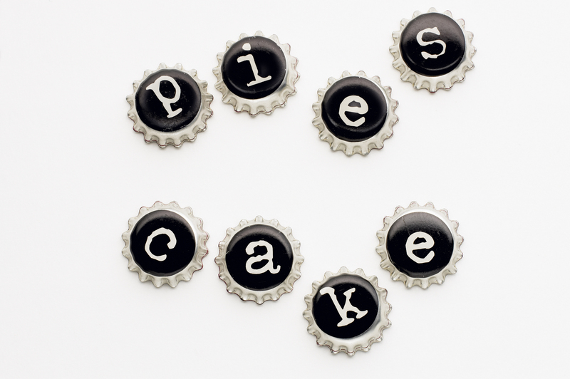 Artistic Upcycling Projects for Turning Ordinary Trash into Conversation Pieces